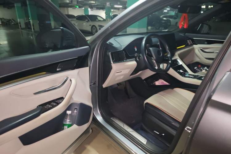Used BYD Song PLUS New Energy 2021 DM-i 110KM Flagship PLUS Driver Seat