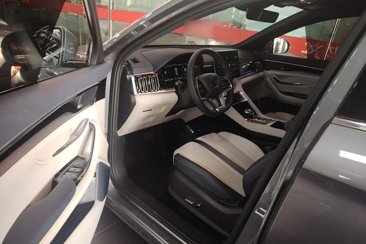 Used BYD Song PLUS New Energy 2021 DM-i 51KM Prestige Model Driver Seat