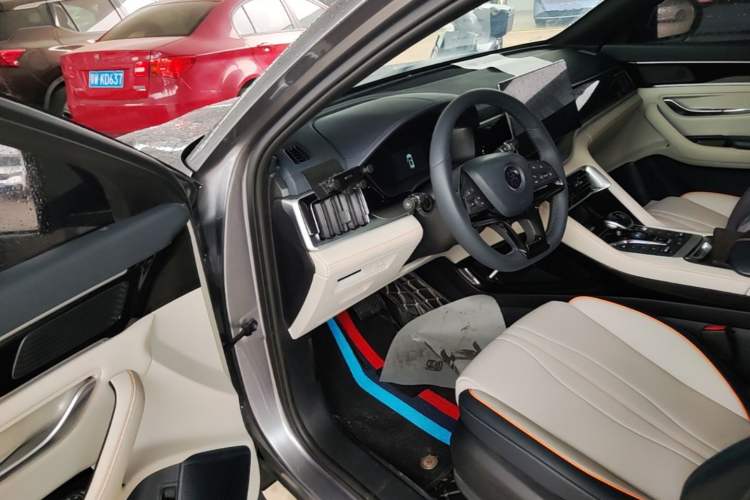 Used BYD Song PLUS New Energy 2021 DM-i 110KM Flagship Model Driver Seat