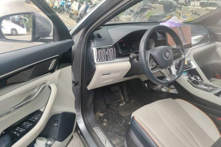Used BYD Song PLUS New Energy 2021 EV Flagship Model Driver Seat