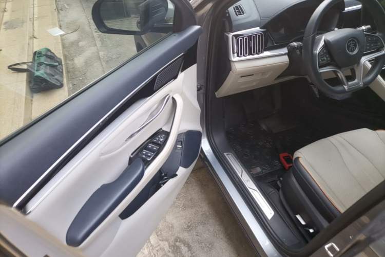Used BYD Song PLUS New Energy 2021 DM-i 110KM Flagship PLUS Driver Seat