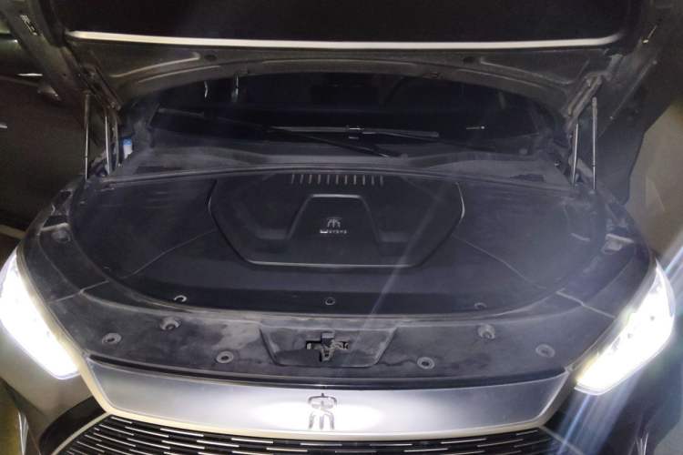 Used BYD Song PLUS New Energy 2021 DM-i 110KM Flagship PLUS Engine Bay