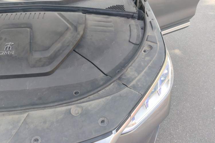 Used BYD Song PLUS New Energy 2021 DM-i 51KM Prestige Model Engine Bay Left