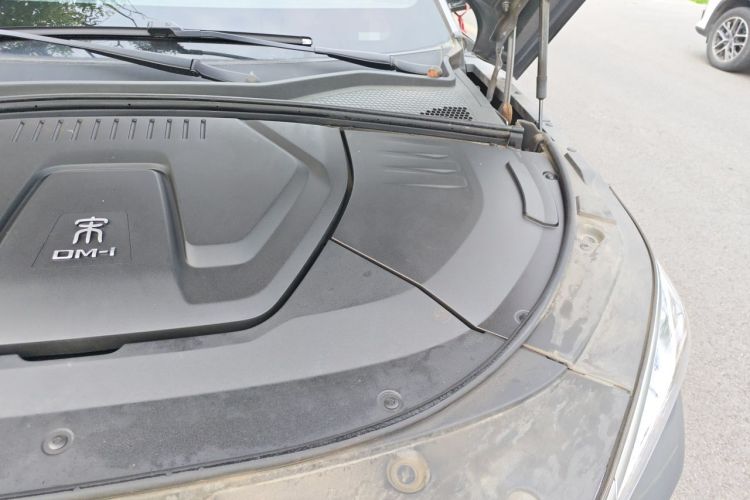 Used BYD Song PLUS New Energy 2021 DM-i 110KM Flagship Model Engine Bay Left