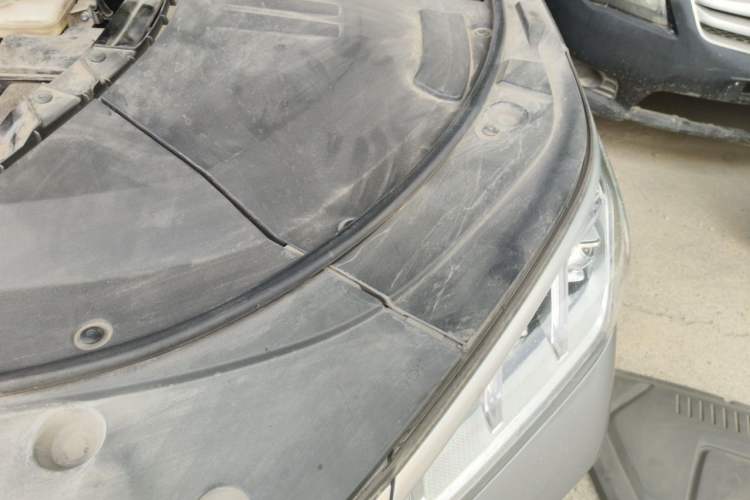 Used BYD Song PLUS New Energy 2021 DM-i 51KM Prestige Model Engine Bay Left