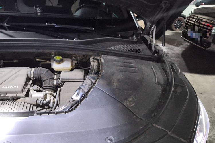 Used BYD Song PLUS New Energy 2021 DM-i 110KM Flagship Model Engine Bay Left