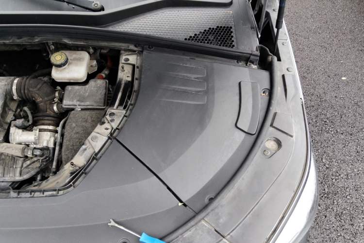 Used BYD Song PLUS New Energy 2021 DM-i 110KM Flagship Model Engine Bay Left