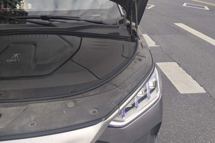 Used BYD Song PLUS New Energy 2021 DM-i 110KM Flagship PLUS Engine Bay Left
