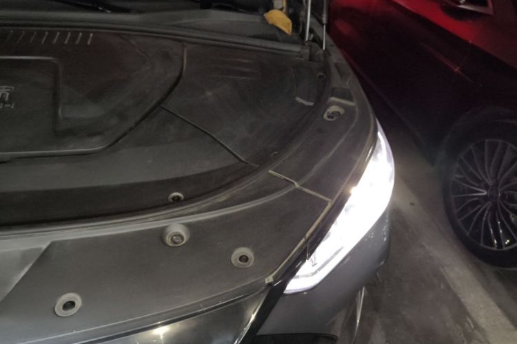 Used BYD Song PLUS New Energy 2021 DM-i 110KM Flagship PLUS 5G Edition Engine Bay Left