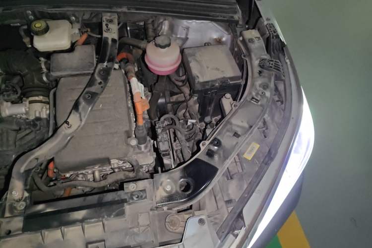 Used BYD Song PLUS New Energy 2021 DM-i 51KM Prestige Model Engine Bay Left
