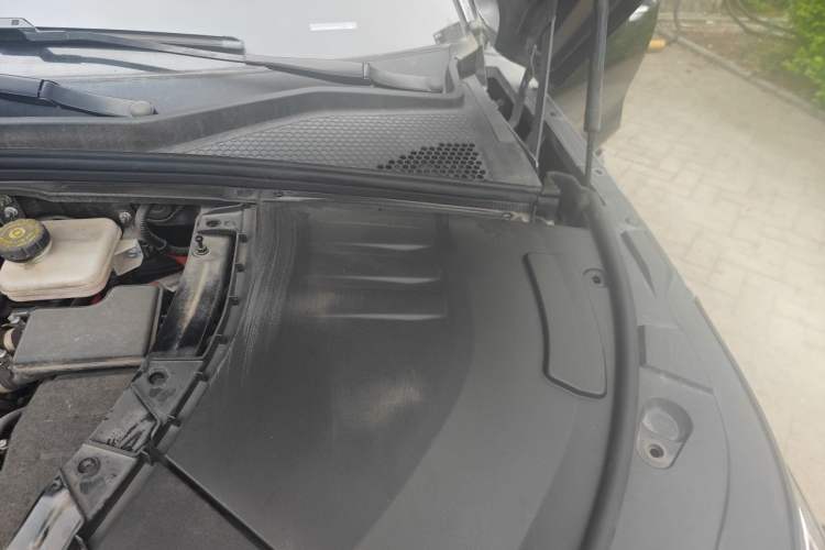 Used BYD Song PLUS New Energy 2021 DM-i 51KM Prestige Model Engine Bay Left