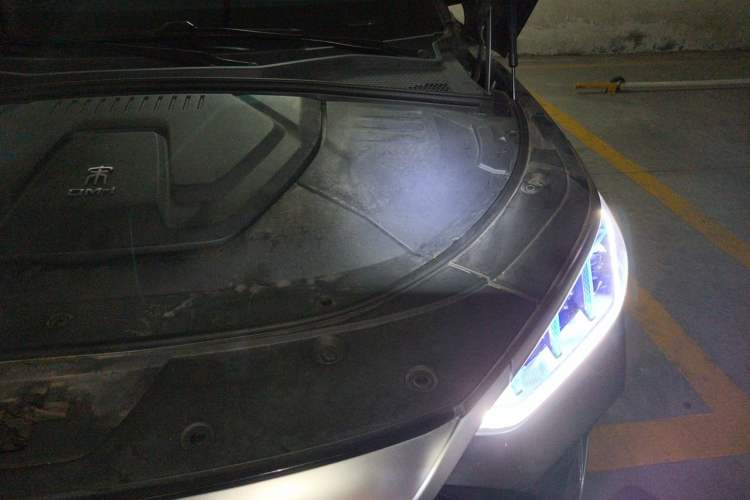 Used BYD Song PLUS New Energy 2021 DM-i 100KM Four-Wheel Drive Flagship PLUS Engine Bay Left