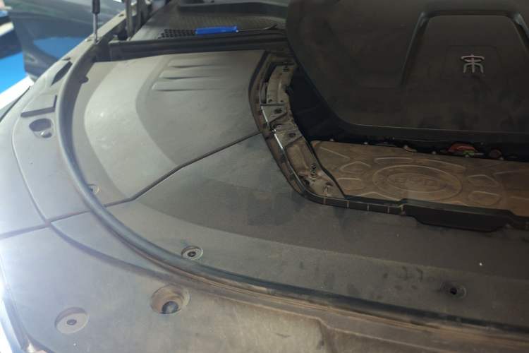 Used BYD Song PLUS New Energy 2021 EV Deluxe Model Engine Bay Right