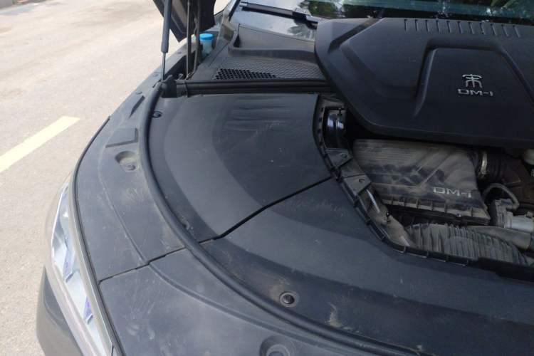 Used BYD Song PLUS New Energy 2021 DM-i 110KM Flagship Model Engine Bay Right