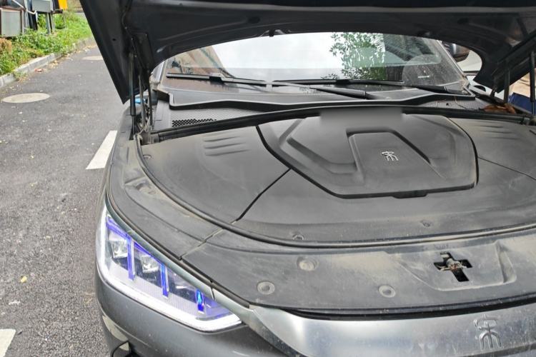 Used BYD Song PLUS New Energy 2021 EV Deluxe Model Engine Bay Right