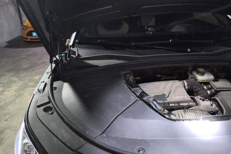 Used BYD Song PLUS New Energy 2021 DM-i 110KM Flagship Model Engine Bay Right