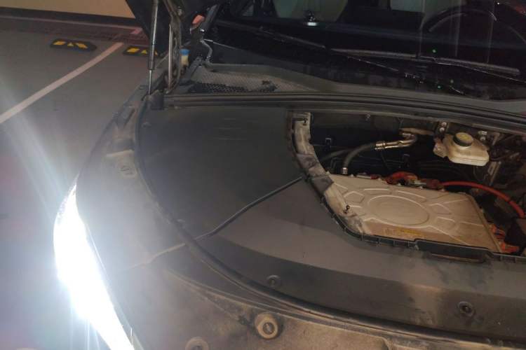 Used BYD Song PLUS New Energy 2021 EV Deluxe Model Engine Bay Right