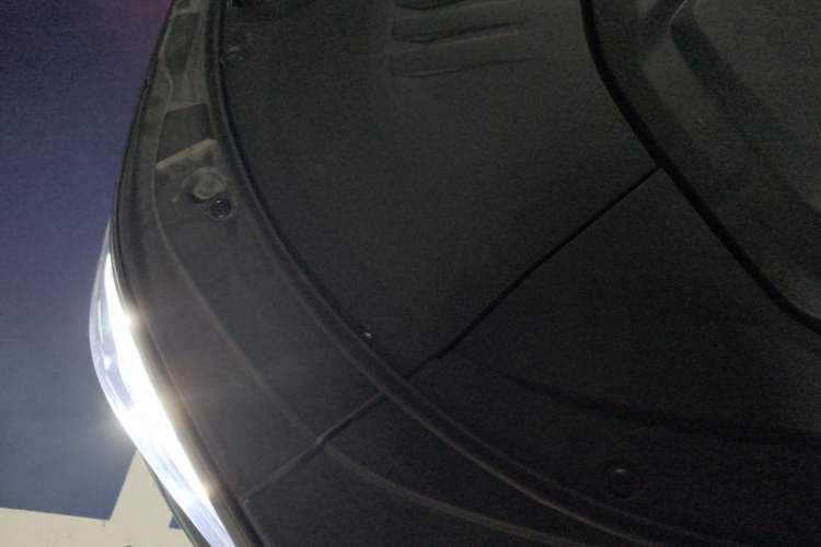 Used BYD Song PLUS New Energy 2021 EV Flagship Model Engine Bay Right