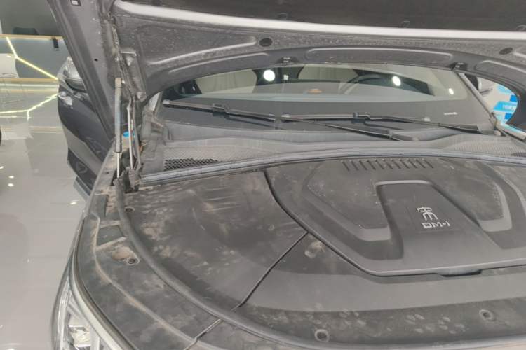 Used BYD Song PLUS New Energy 2021 DM-i 110KM Flagship Model Engine Bay Right
