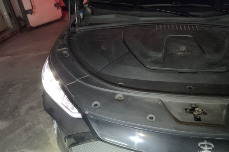 Used BYD Song PLUS New Energy 2021 DM-i 110KM Flagship PLUS 5G Edition Engine Bay Right