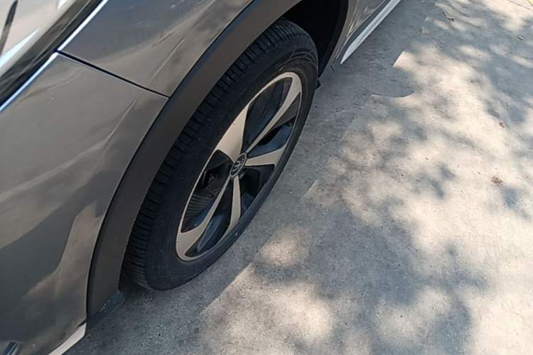 Used BYD Song PLUS New Energy 2021 DM-i 51KM Prestige Model Exterior 4