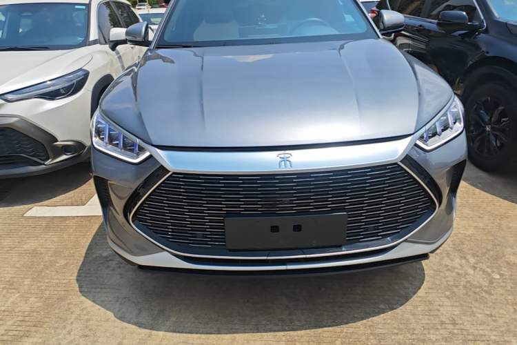 Used BYD Song PLUS New Energy 2021 DM-i 110KM Flagship Model Front