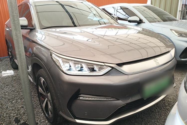 Used BYD Song PLUS New Energy 2021 EV Flagship Model Front Right 45 Deg