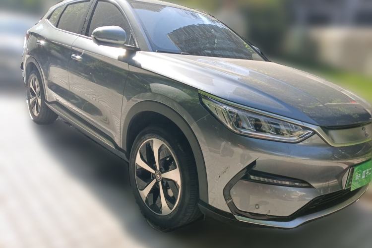 Used BYD Song PLUS New Energy 2021 EV Deluxe Model Front Right 45 Deg