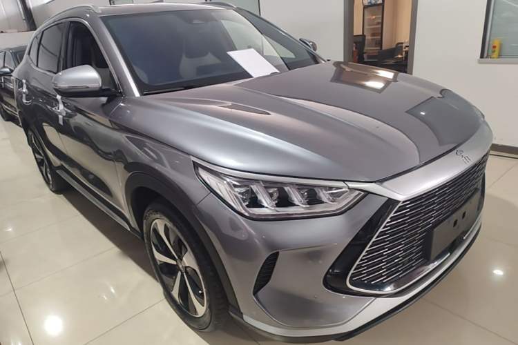 Used BYD Song PLUS New Energy 2021 DM-i 110KM Flagship PLUS Front Right 45 Deg