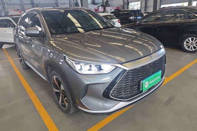 Used BYD Song PLUS New Energy 2021 DM-i 100KM Four-Wheel Drive Flagship PLUS Front Right 45 Deg