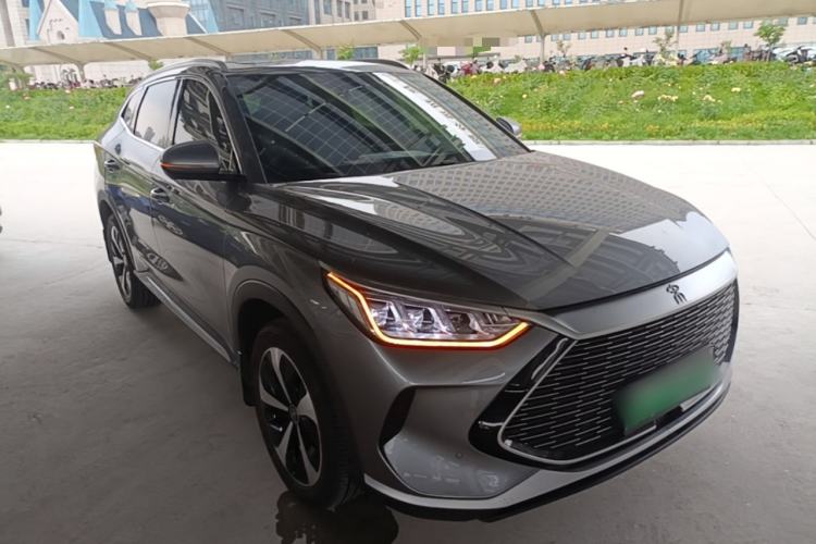 Used BYD Song PLUS New Energy 2021 DM-i 51KM Prestige Model Front Right 45 Deg