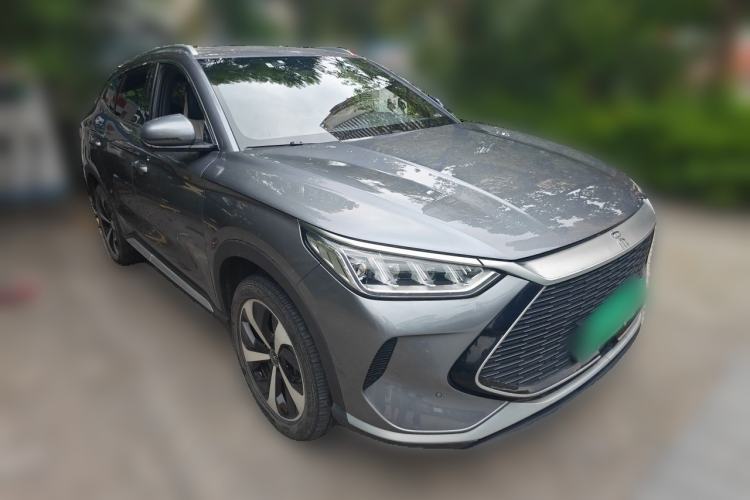 Used BYD Song PLUS New Energy 2021 DM-i 51KM Prestige Model Front Right 45 Deg