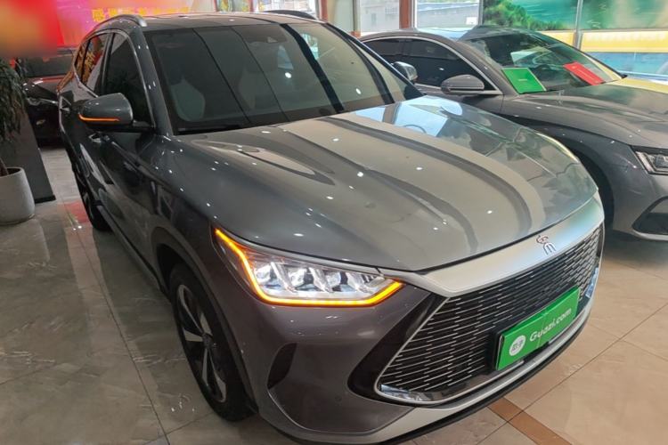 Used BYD Song PLUS New Energy 2021 DM-i 51KM Prestige Model Front Right 45 Deg