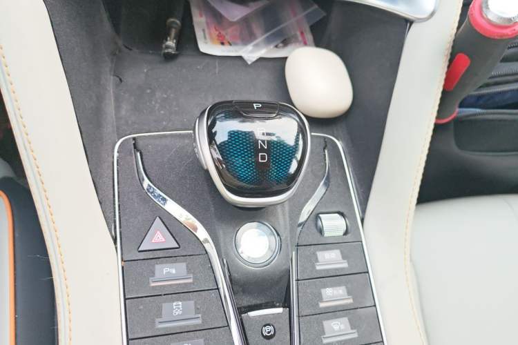 Used BYD Song PLUS New Energy 2021 DM-i 110KM Flagship Model Gear Lever