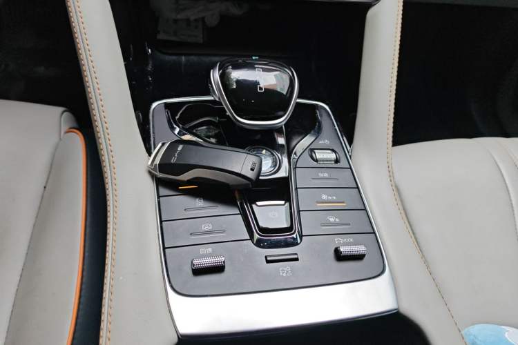 Used BYD Song PLUS New Energy 2021 EV Deluxe Model Gear Lever