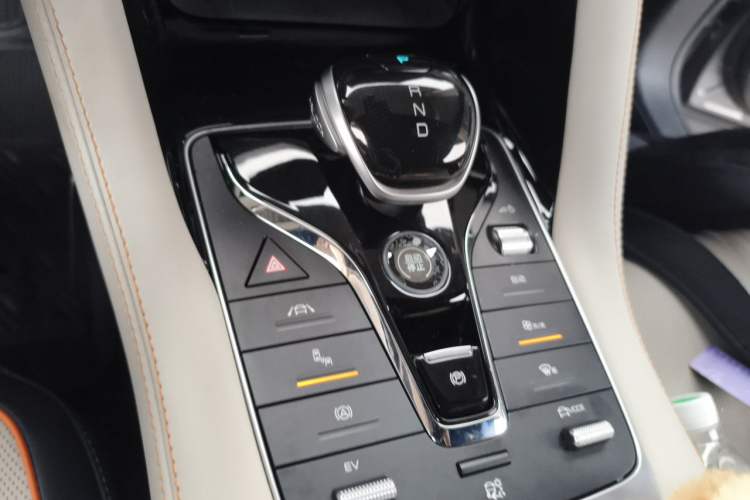 Used BYD Song PLUS New Energy 2021 DM-i 51KM Prestige Model Gear Lever