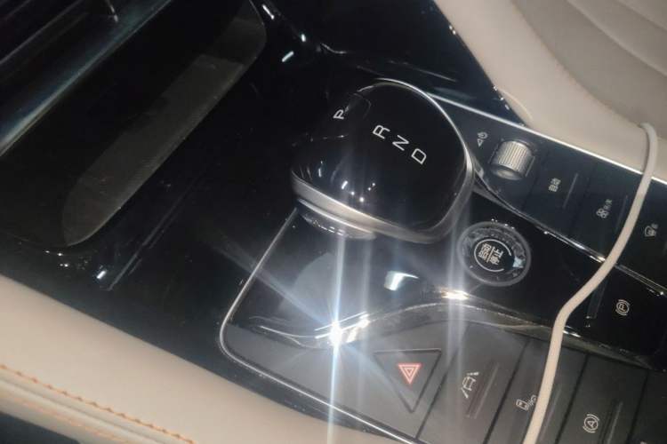 Used BYD Song PLUS New Energy 2021 EV Flagship Model Gear Lever