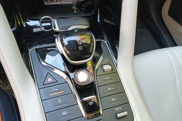 Used BYD Song PLUS New Energy 2021 EV Deluxe Model Gear Lever