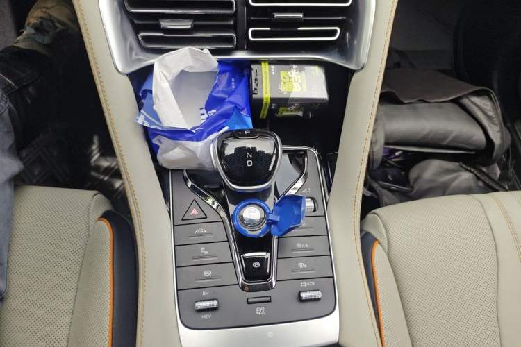 Used BYD Song PLUS New Energy 2021 DM-i 110KM Flagship PLUS 5G Edition Gear Lever