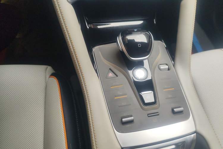 Used BYD Song PLUS New Energy 2021 DM-i 110KM Flagship PLUS Gear Lever