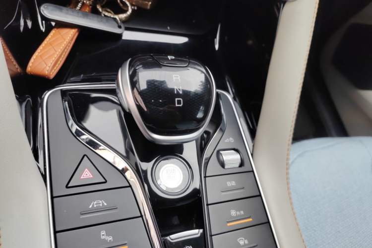 Used BYD Song PLUS New Energy 2021 DM-i 51KM Prestige Model Gear Lever