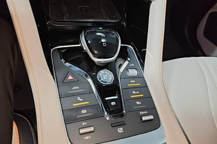 Used BYD Song PLUS New Energy 2021 DM-i 110KM Flagship PLUS Gear Lever