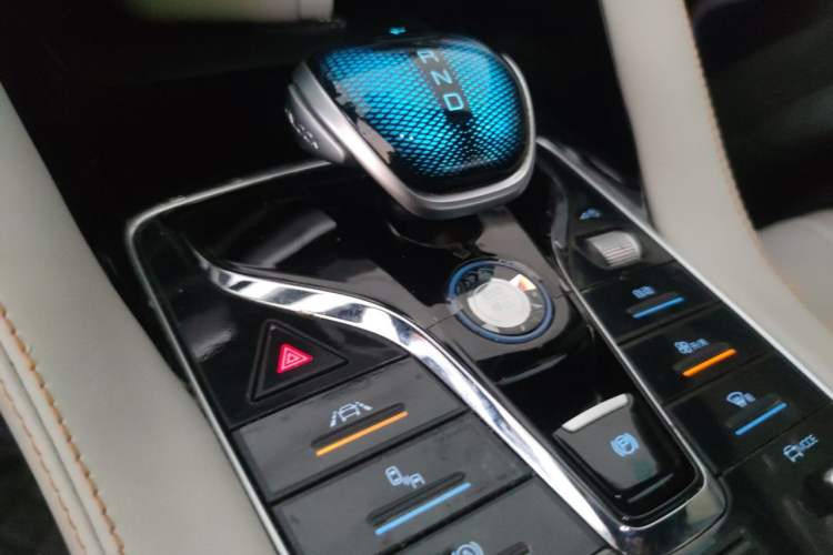 Used BYD Song PLUS New Energy 2021 DM-i 110KM Flagship PLUS Gear Lever