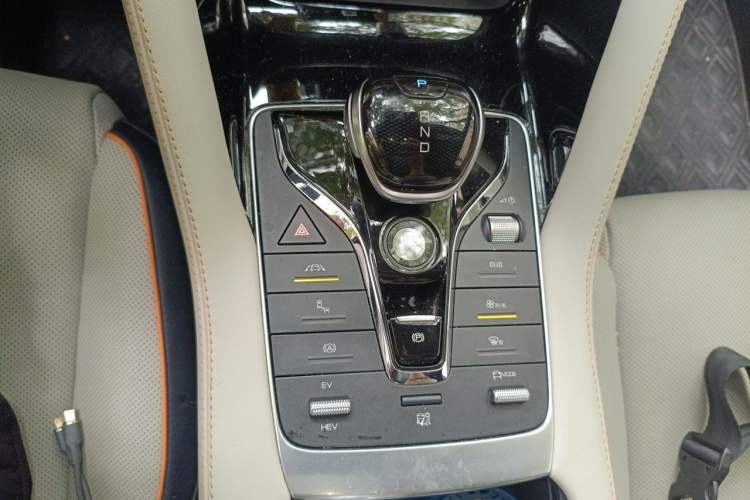 Used BYD Song PLUS New Energy 2021 DM-i 51KM Prestige Model Gear Lever