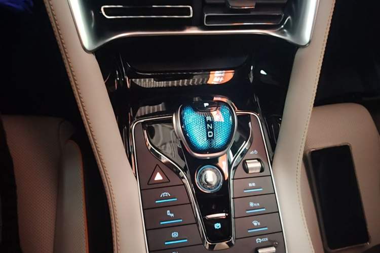 Used BYD Song PLUS New Energy 2021 DM-i 51KM Prestige Model Gear Lever