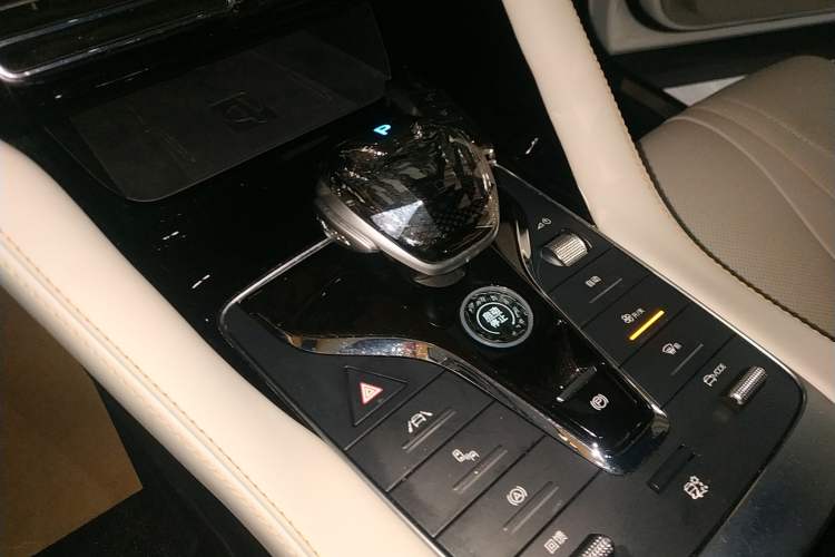 Used BYD Song PLUS New Energy 2021 EV Flagship Model Gear Lever