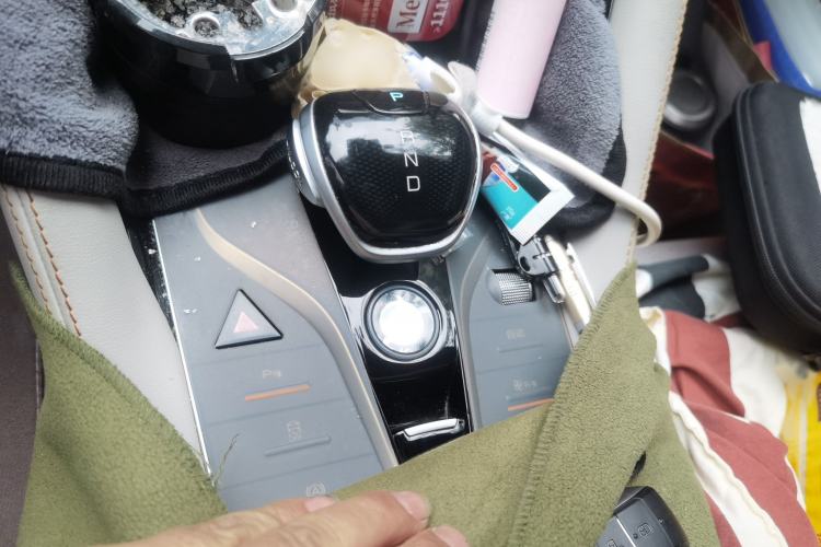 Used BYD Song PLUS New Energy 2021 DM-i 110KM Flagship Model Gear Lever