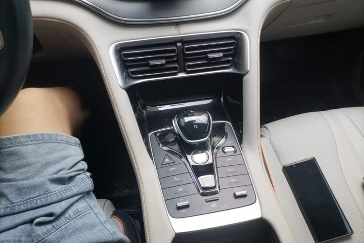 Used BYD Song PLUS New Energy 2021 DM-i 110KM Flagship PLUS Gear Lever