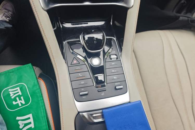 Used BYD Song PLUS New Energy 2021 DM-i 51KM Prestige Model Gear Lever