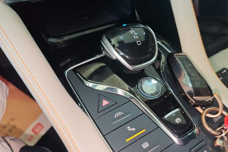 Used BYD Song PLUS New Energy 2021 DM-i 51KM Prestige Model Gear Lever